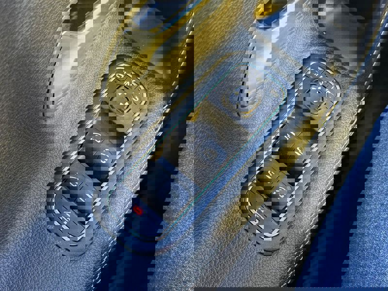 Image Mercedes-Benz 汃獡敳䄠 A 180 1.3 136 Progressive Line Full leds GPS Caméra Carplay Sièges chauffants Régul Clim auto bi-zon